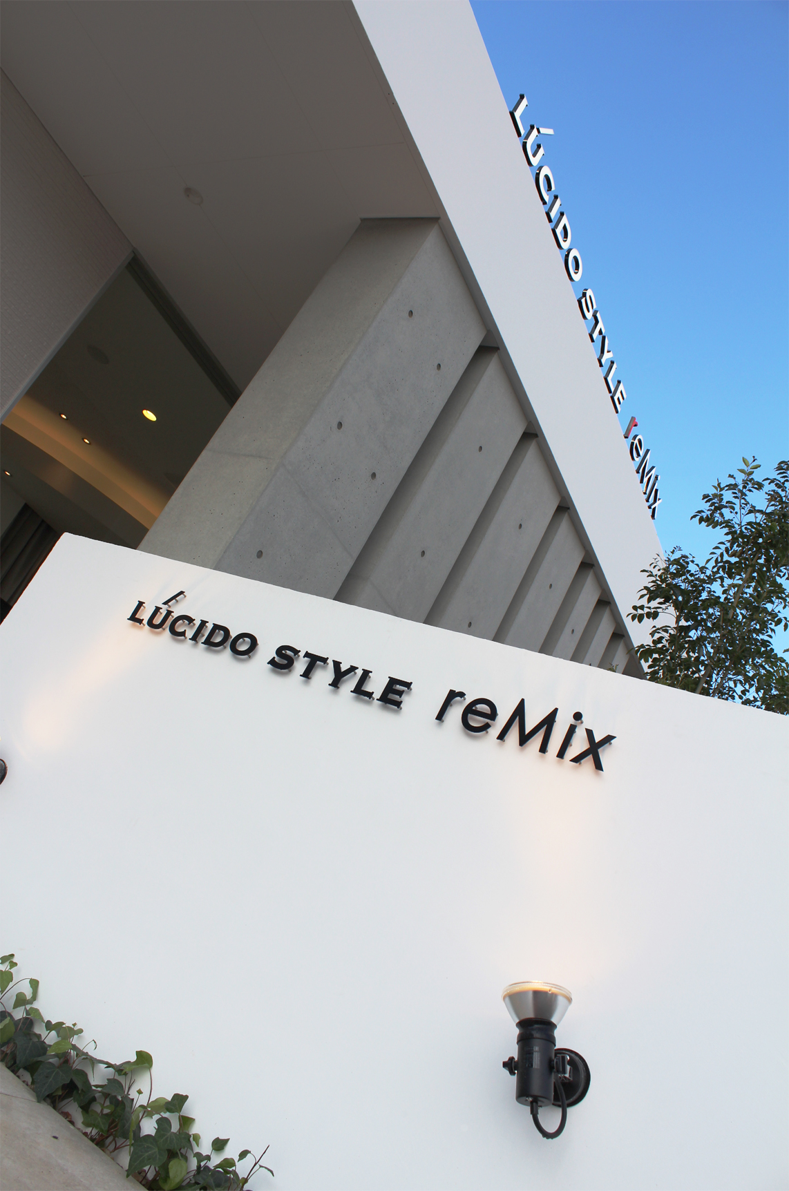 01.LUCIDO_STYLE_reMix_美容室・美容院_外観_ファサード_施工事例