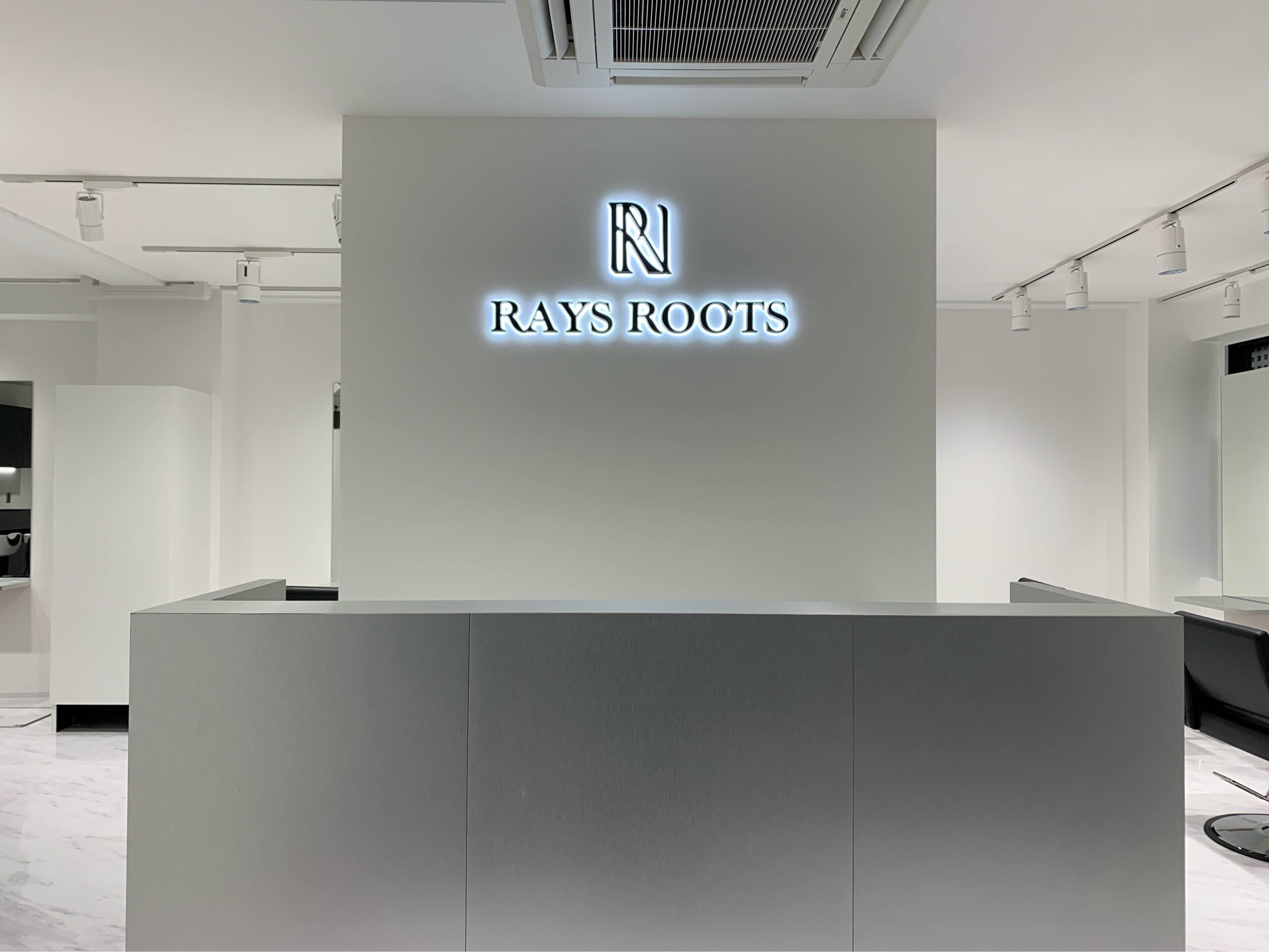 09.RAYS_ROOTS_美容室・美容院_内装_レセプション_施工事例