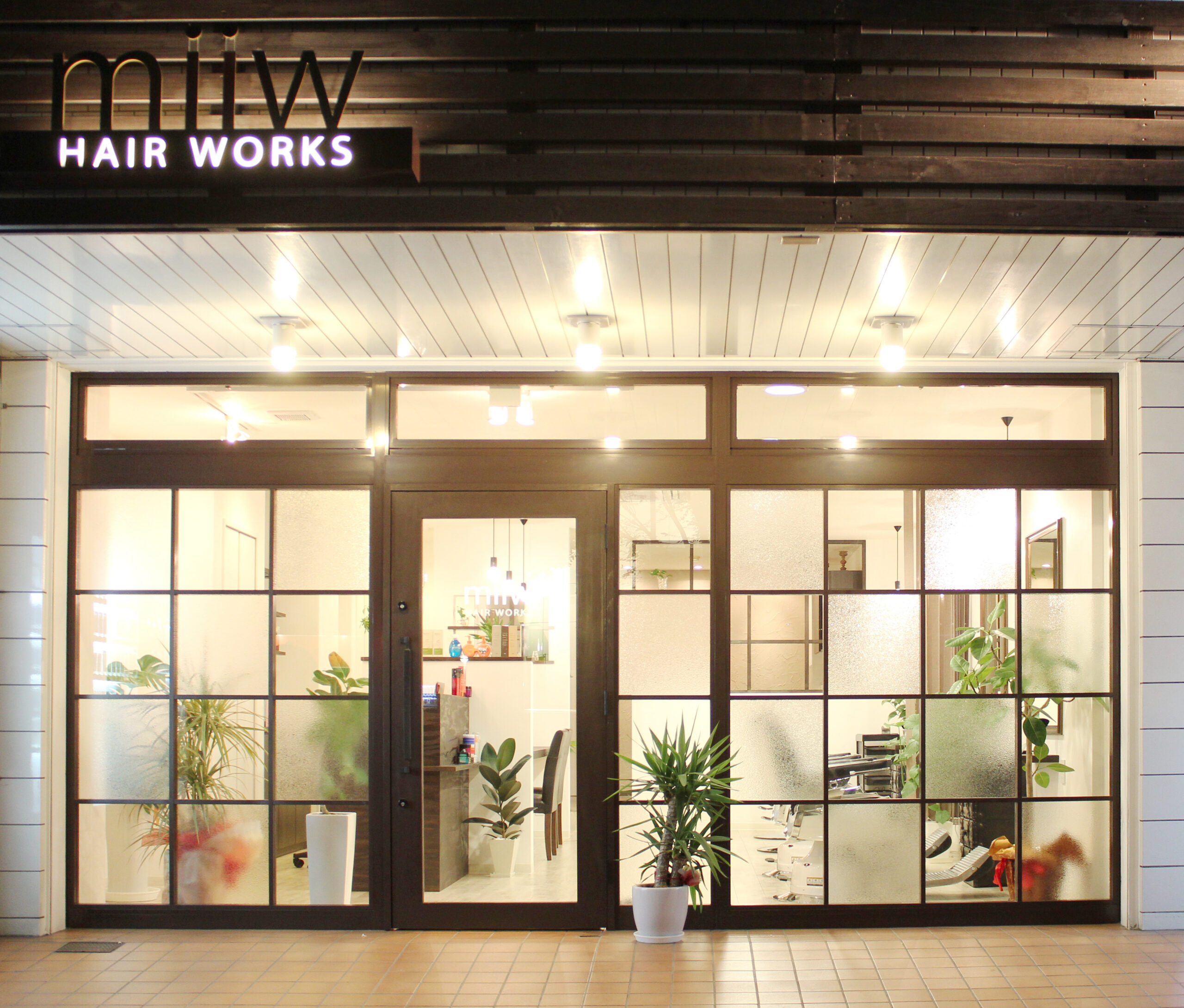 04.miiw_hair _works_美容室・美容院_ファサード_外観_施工事例