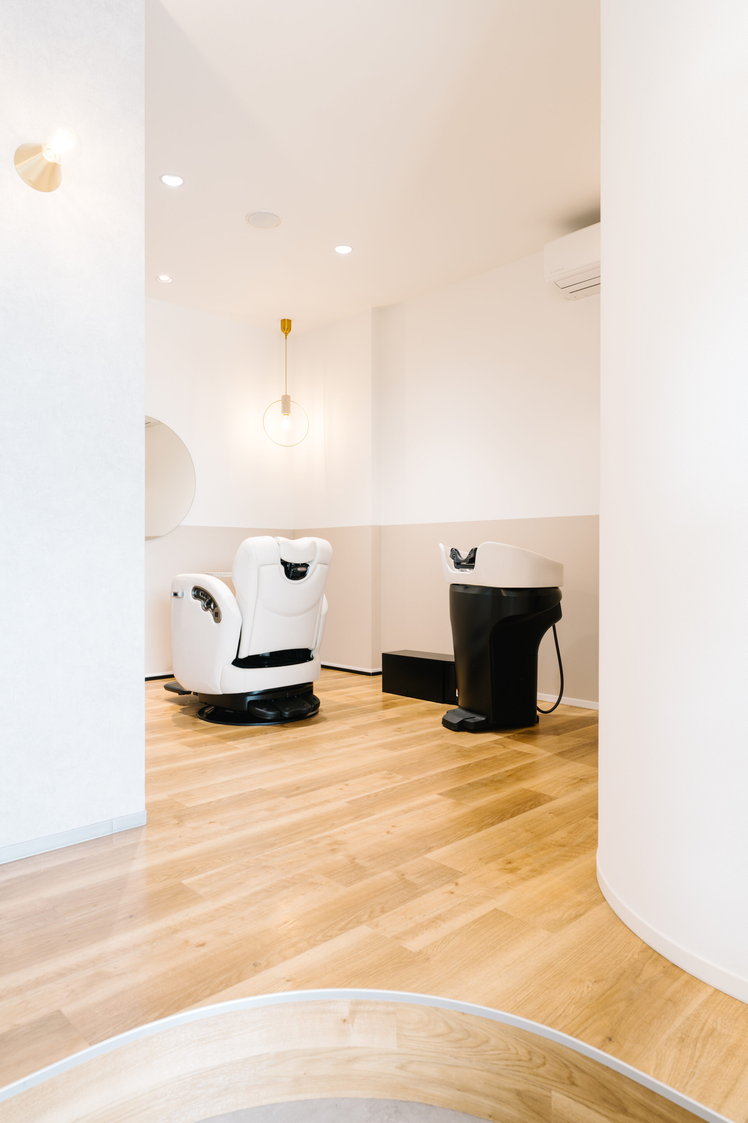 06.mimi_美容室・美容院・ヘアサロン_内装_シャンプー_施工事例