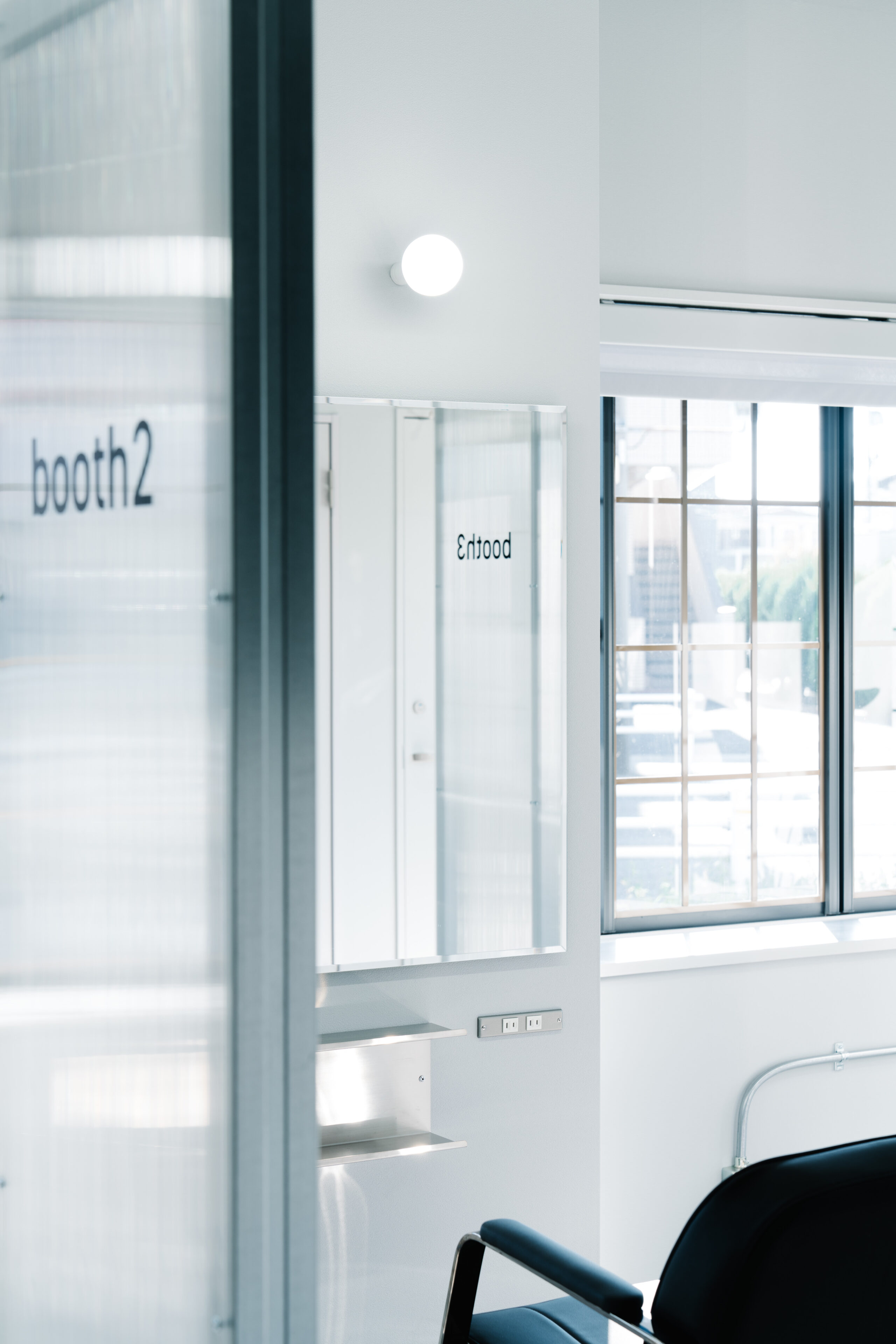 04.being_美容室・美容院・ヘアサロン_内装_セット面_施工事例