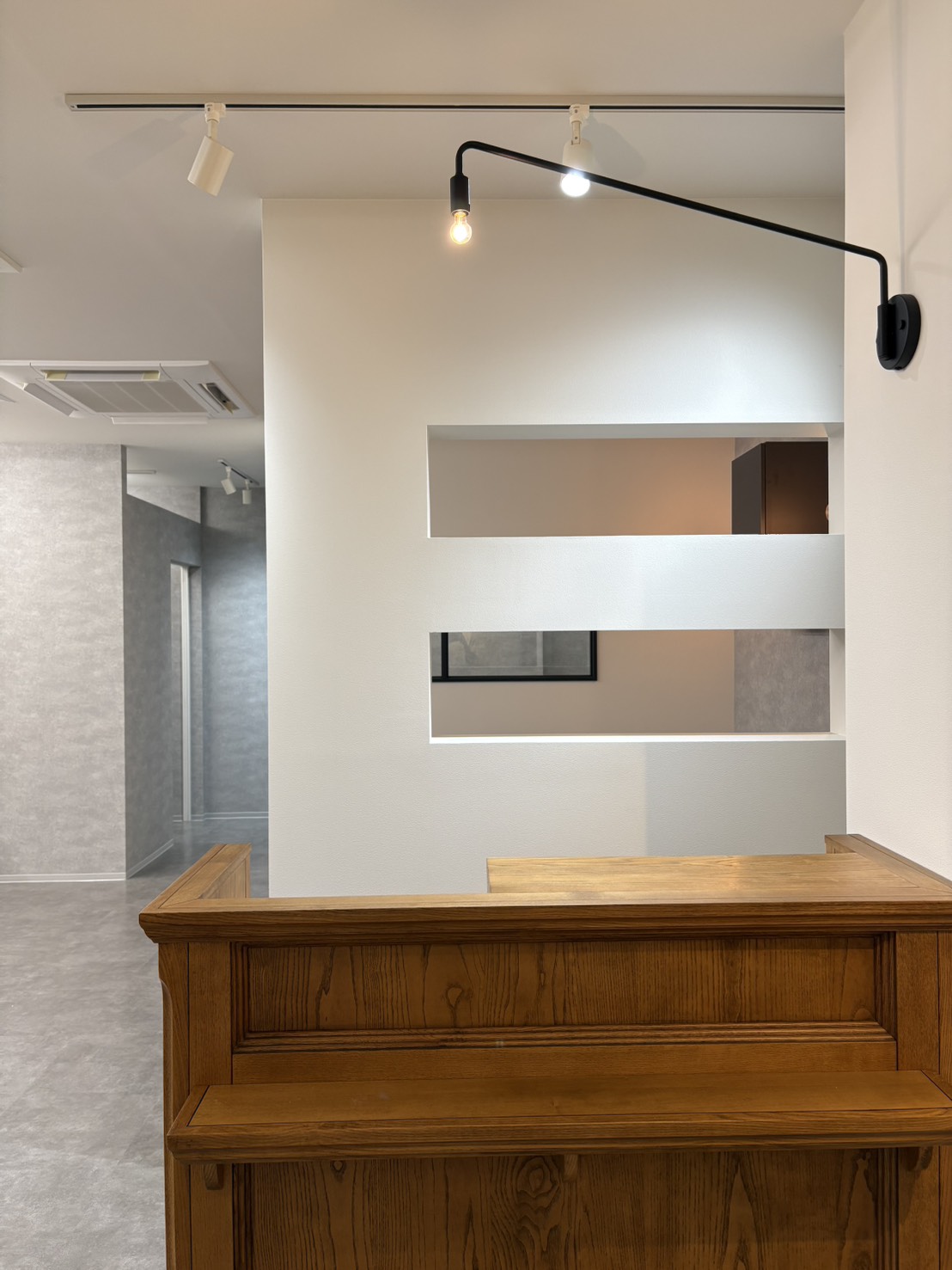 05.Raami_美容室・美容院・ヘアサロン_内装_レセプション_施工事例