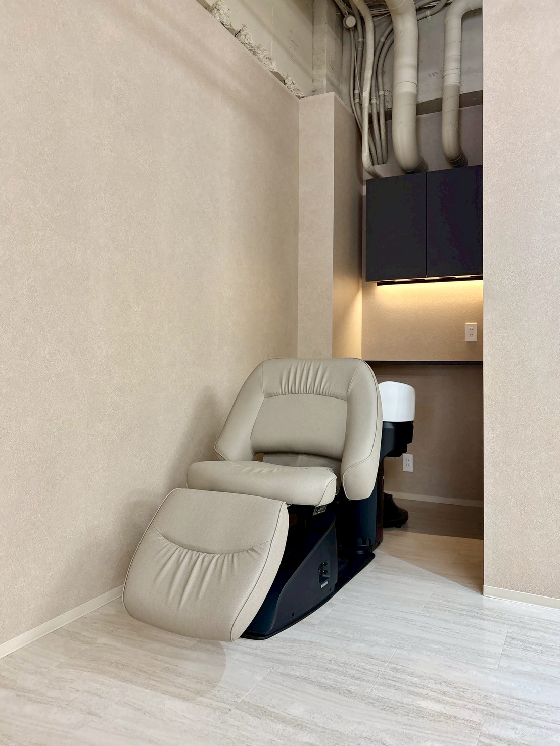 07.eLin_byLiLhair_美容室・美容院・ヘアサロン_内装_シャンプー_施工事例