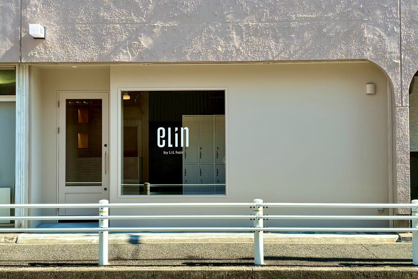 09.eLin_byLiLhair_美容室・美容院・ヘアサロン_外観_ファサード_施工事例