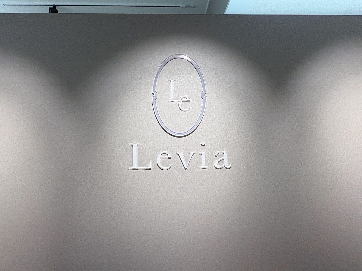 01.Levia_アイラッシュ_ネイルサロン_サイン_施工事例