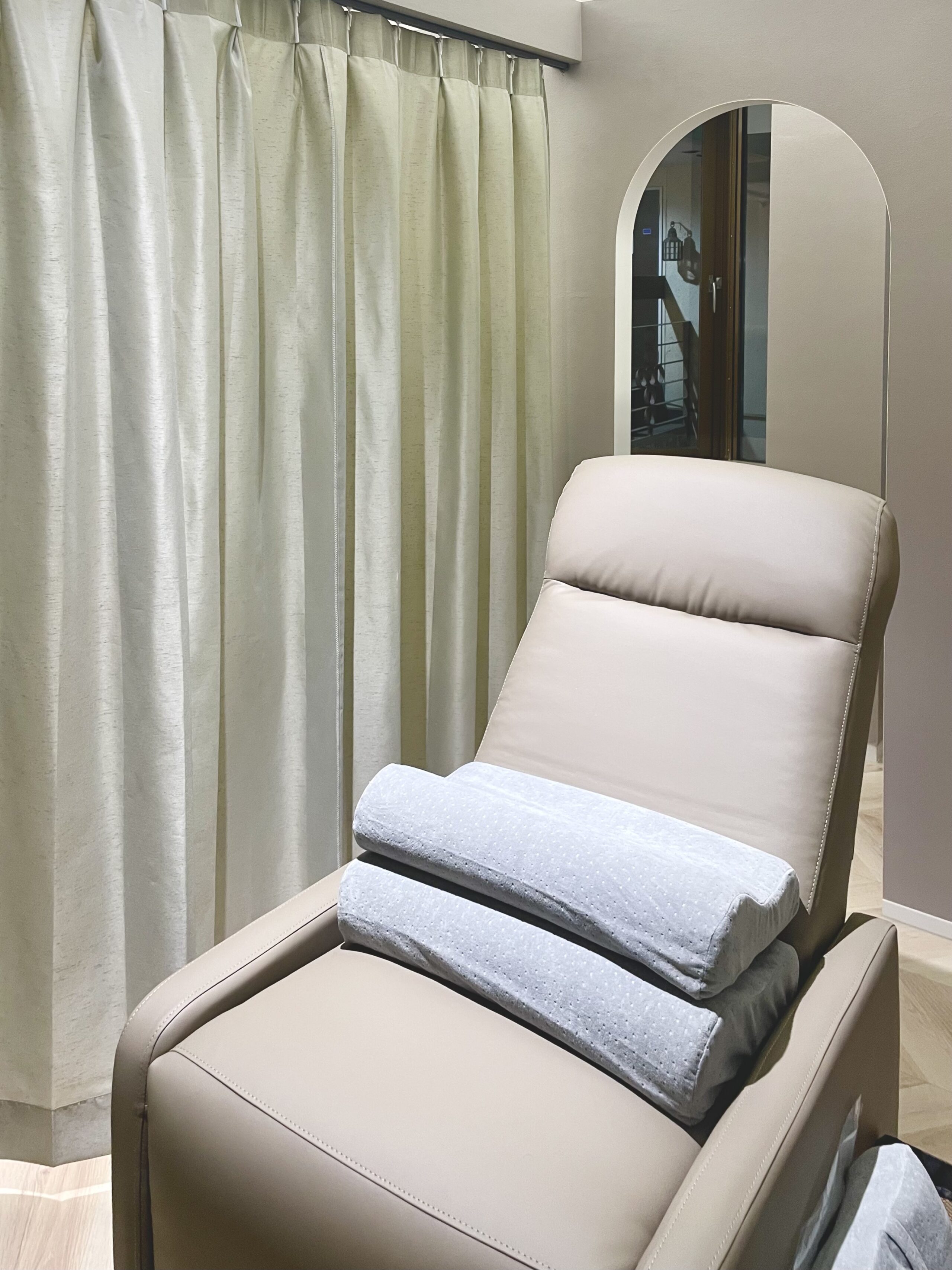 06.Levia_アイラッシュ_ネイルサロン_内装_施工事例