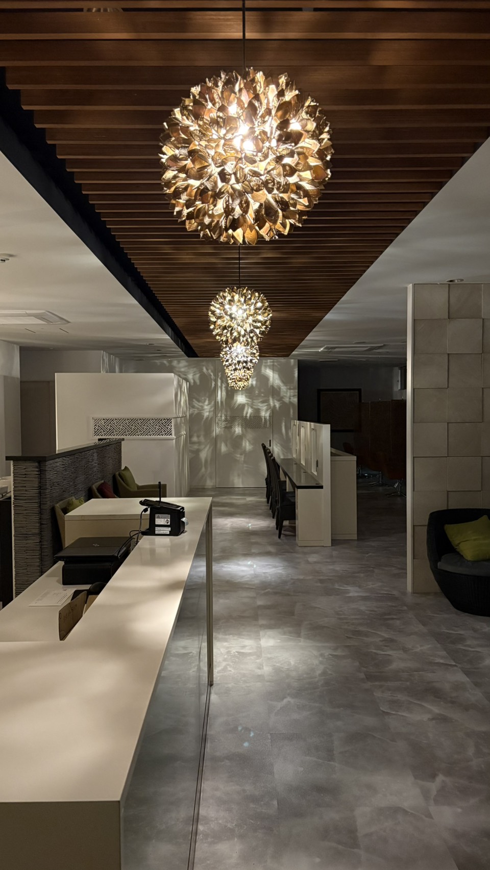 13.guiches北外山店_美容室・美容院・ヘアサロン_内装_施工事例