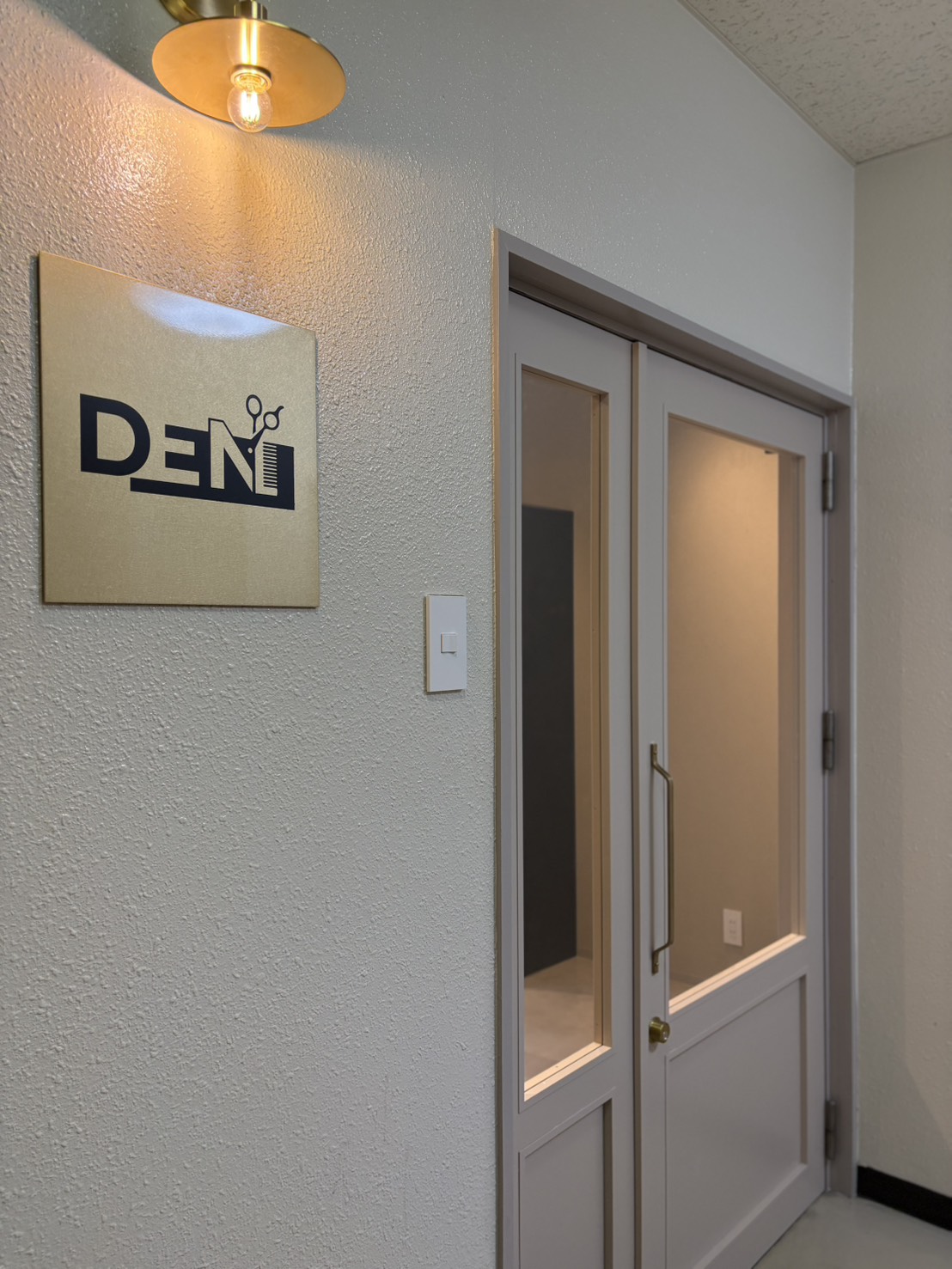 05.DEN._美容室・美容院・ヘアサロン_ファサード_外観_施工事例
